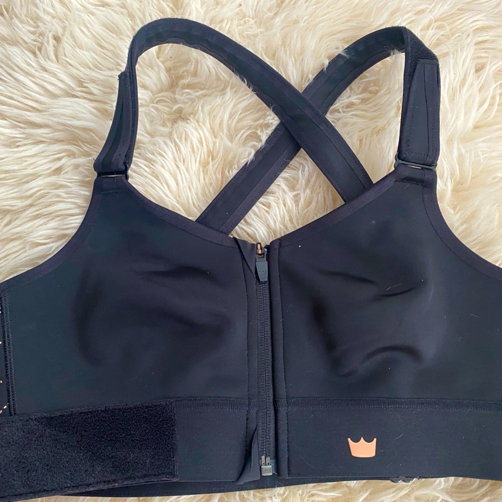 Shefit flex adjustable sports bra